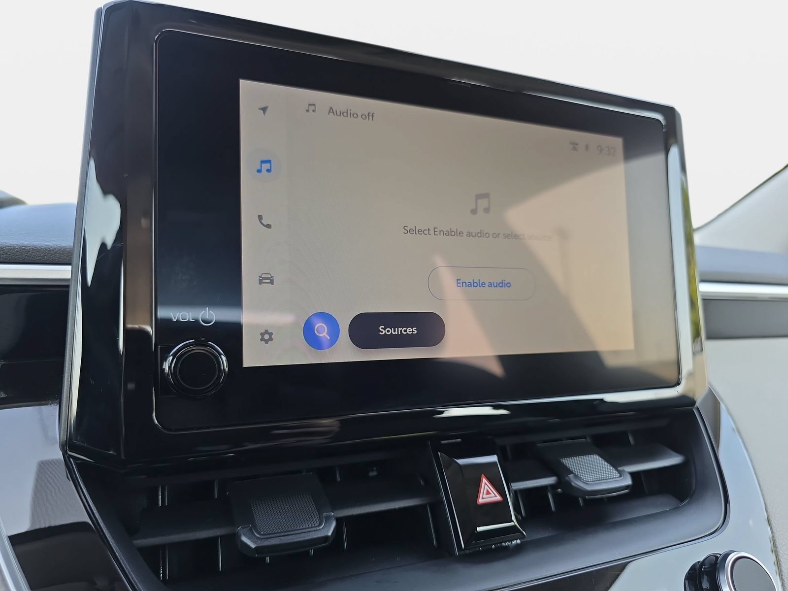 Used 2025 Toyota Corolla LE FWD image 20