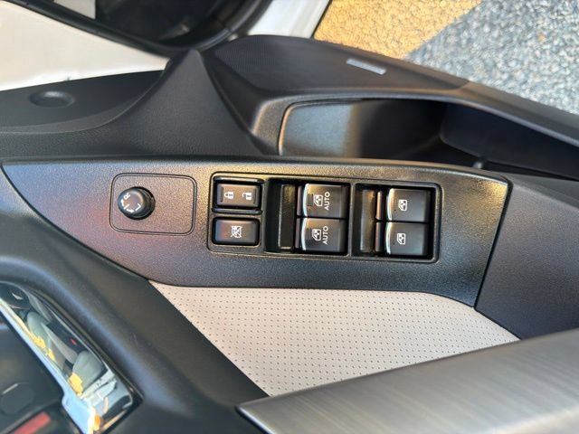 Used 2018 Subaru Forester 2.5i Limited w/ Popular Package #2 AWD/4WD image 10