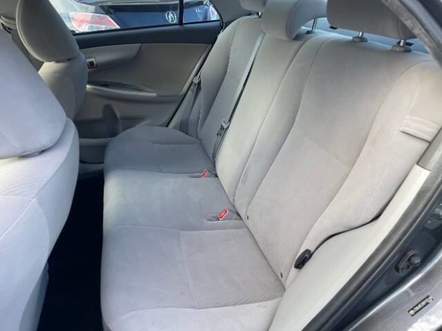Used 2011 Toyota Corolla LE image 14