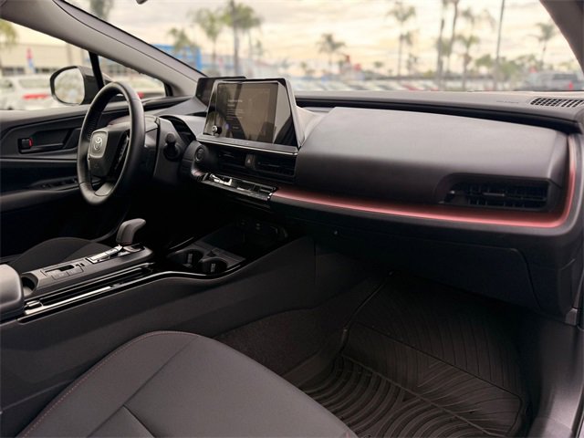 Used 2024 Toyota Prius Prime SE image 21