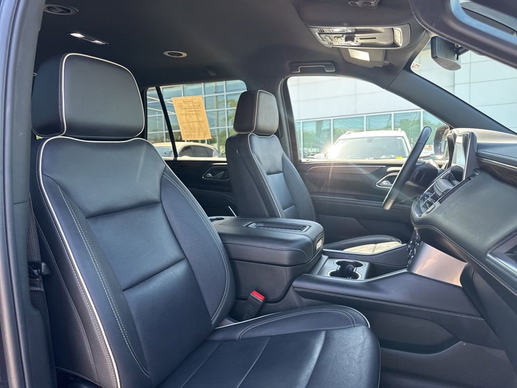 Used 2024 Chevrolet Tahoe Premier AWD/4WD image 24