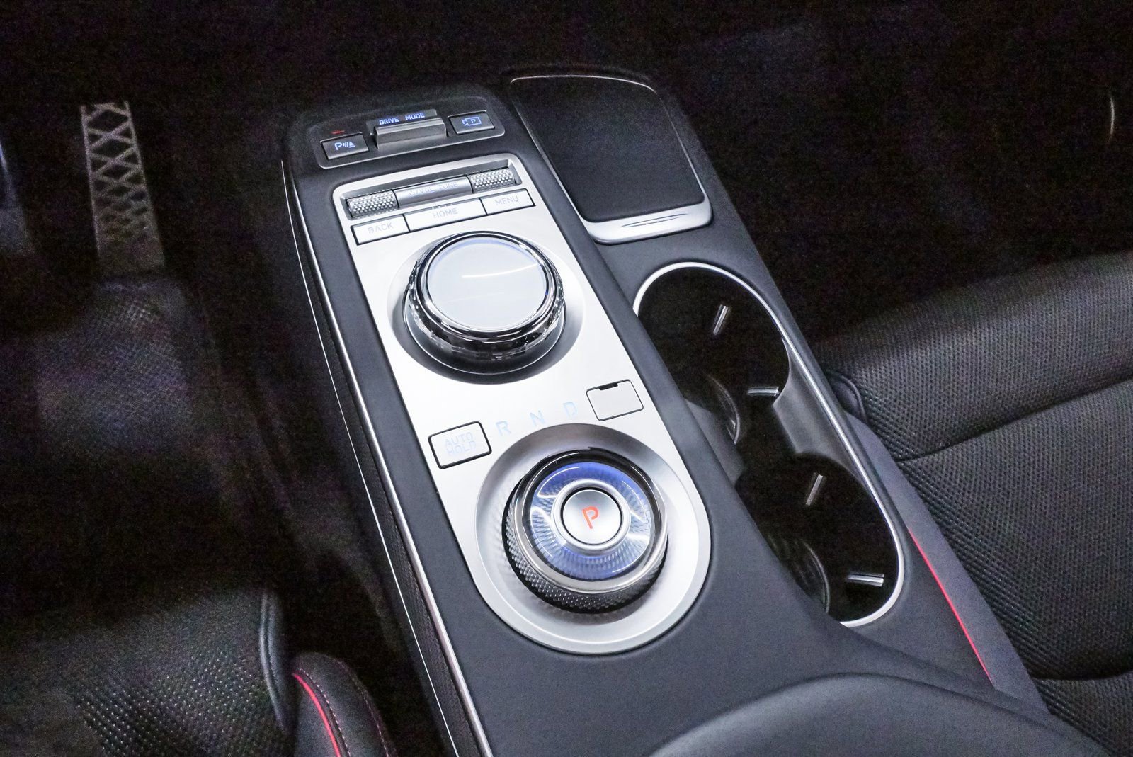 Certified 2025 Genesis GV70 3.5T Sport image 18