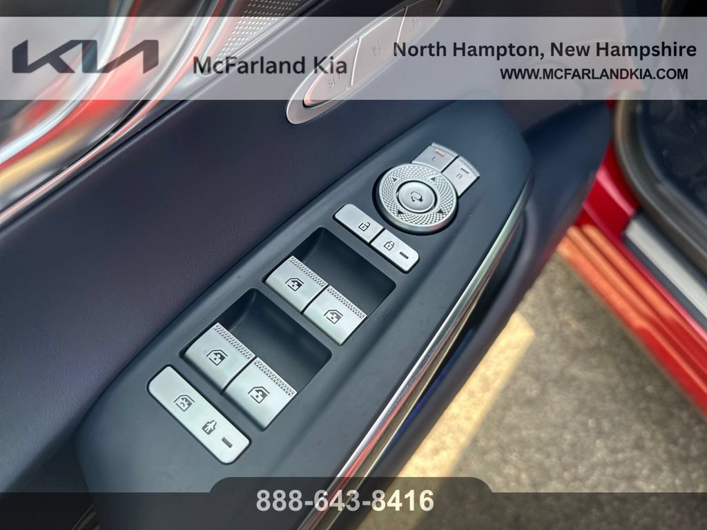 Used 2023 Genesis GV70 3.5T Sport w/ Sport Prestige Package AWD/4WD image 12