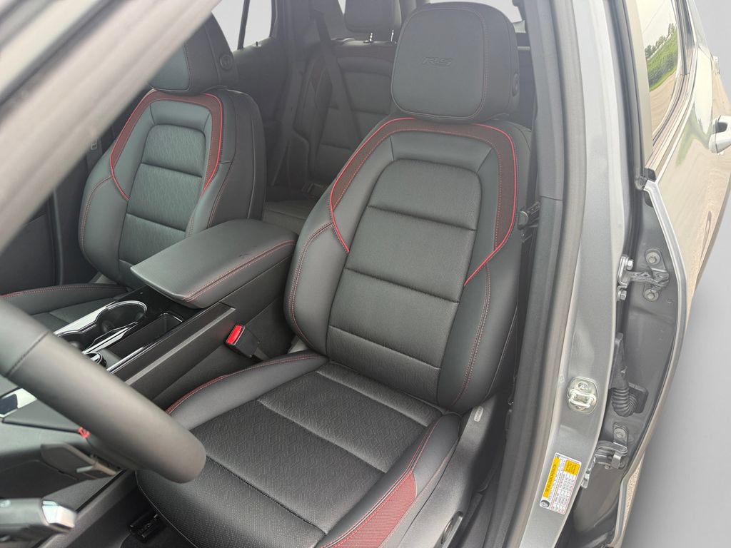 New 2027 Chevrolet Equinox RS w/ Safety and Technology Package AWD/4WD image 21