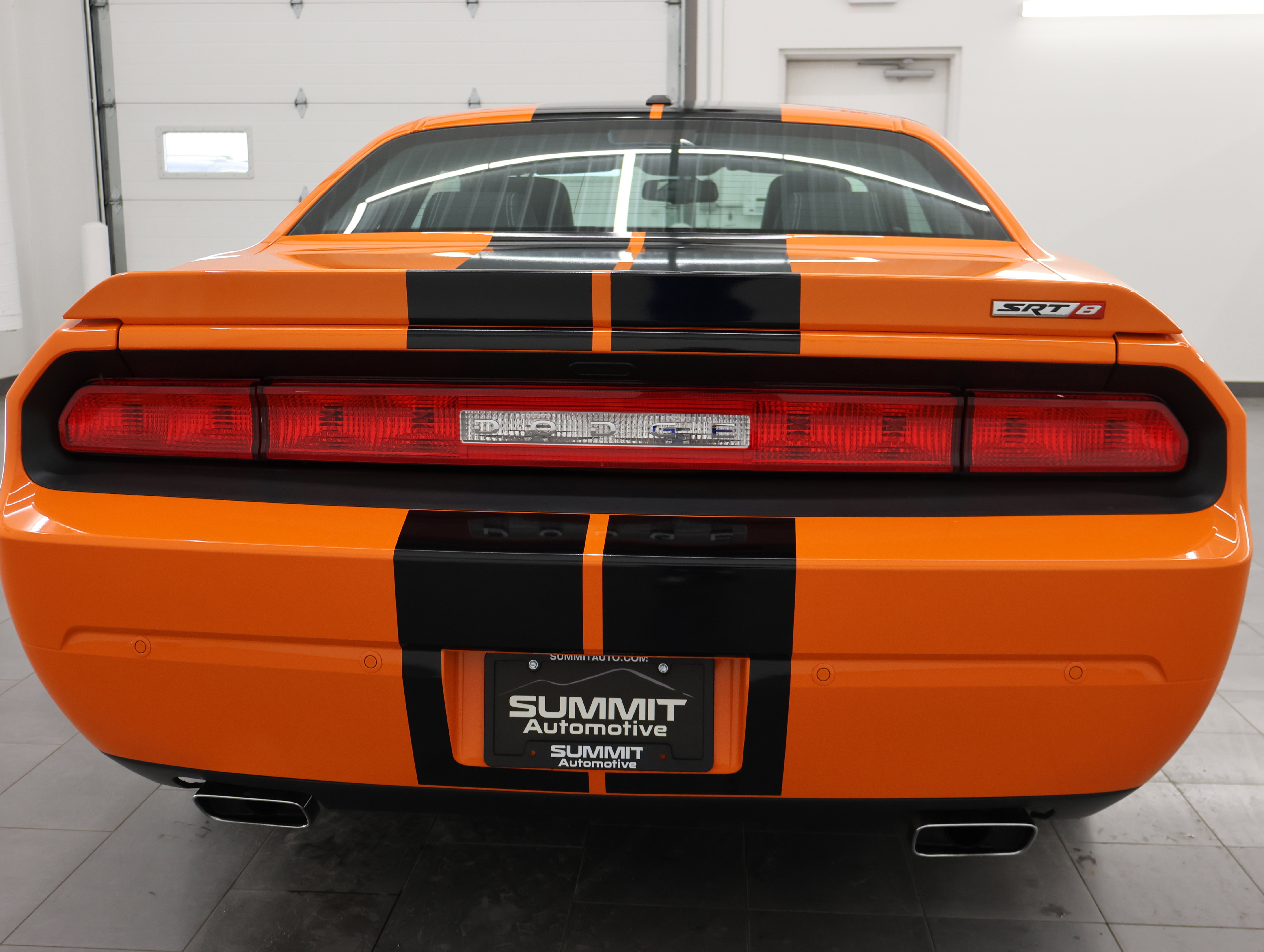 Used 2014 Dodge Challenger SRT8 image 25
