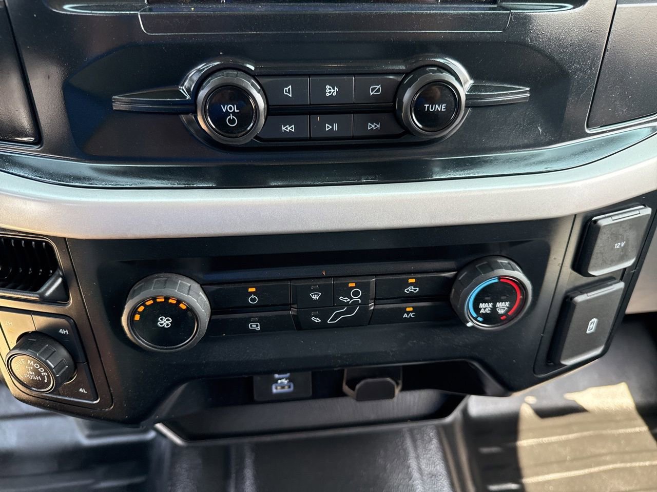 Used 2023 Ford F150 XL image 24