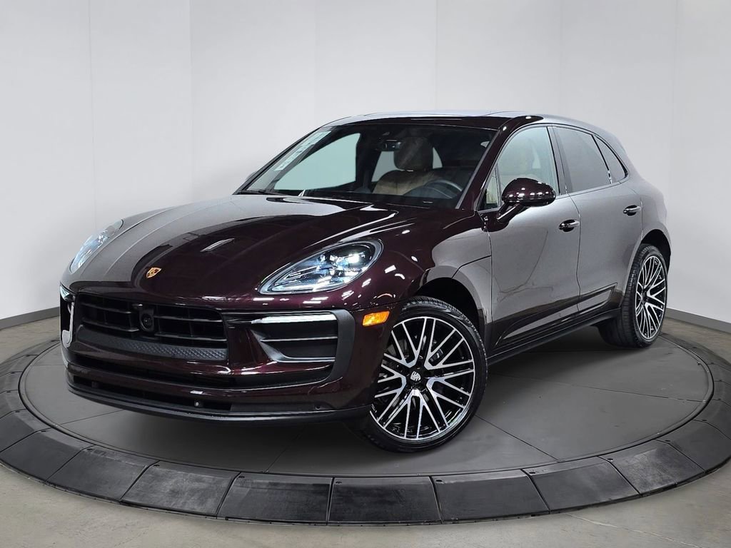 Certified 2025 Porsche Macan image 1