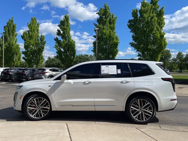 Used 2025 Cadillac XT6 Sport w/ Technology Package AWD/4WD image 6