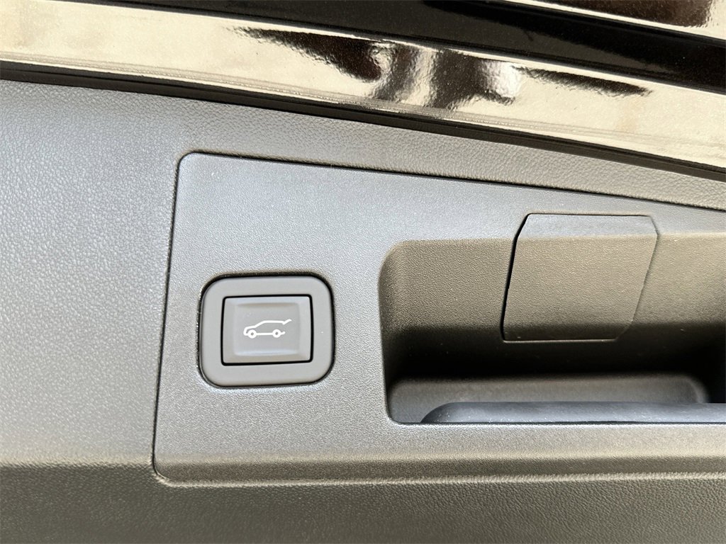 New 2025 Cadillac XT5 Sportv w/ Technology Package image 30