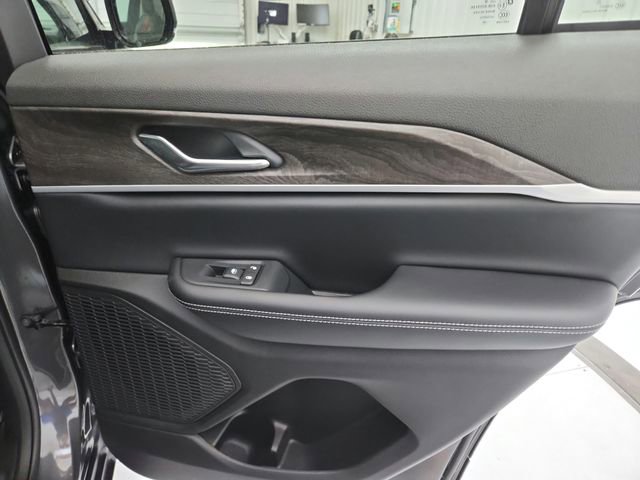 New 2026 Jeep Grand Cherokee Altitude AWD/4WD image 48