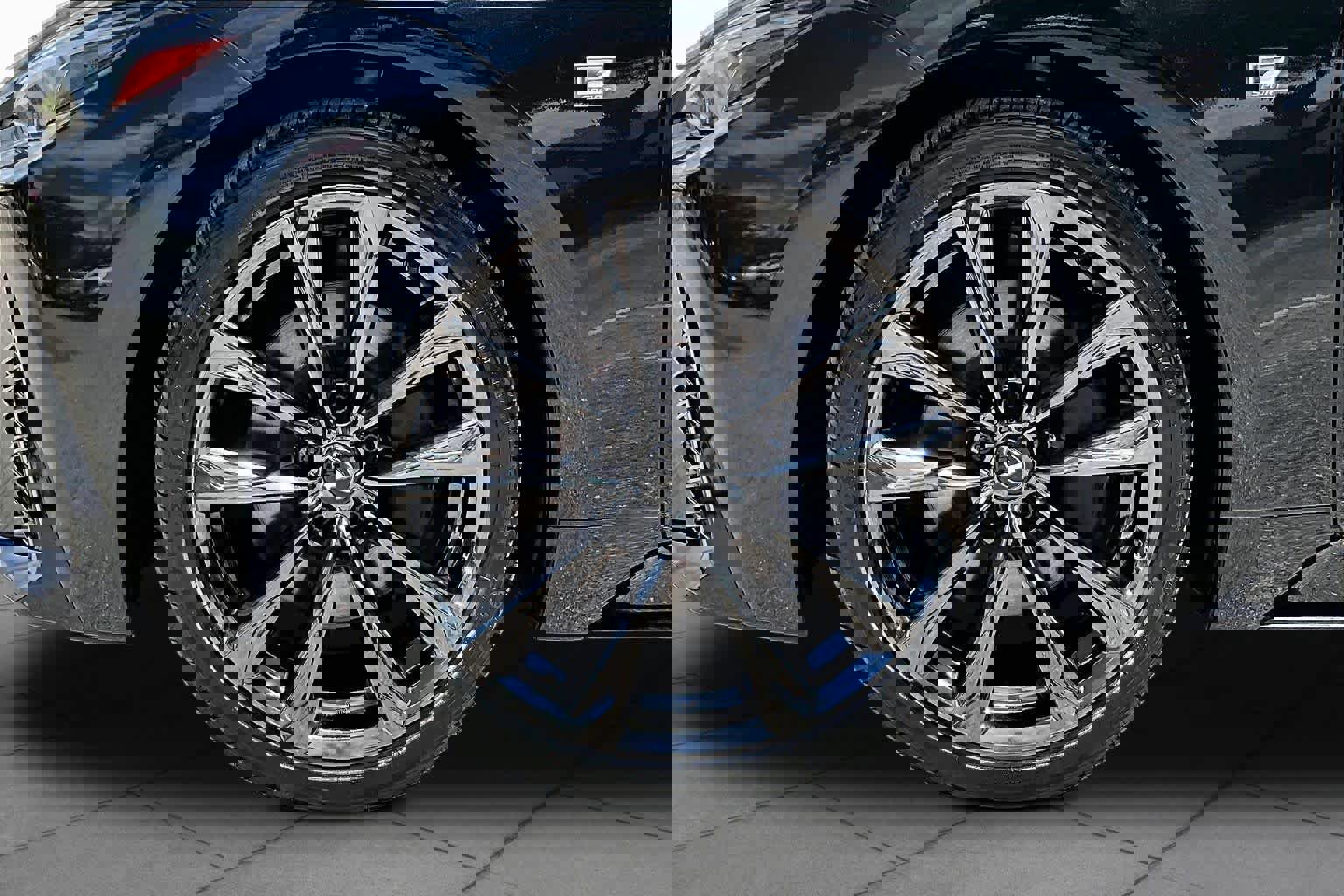 Used 2023 Lexus IS 350 F Sport w/ Navigation Package image 11