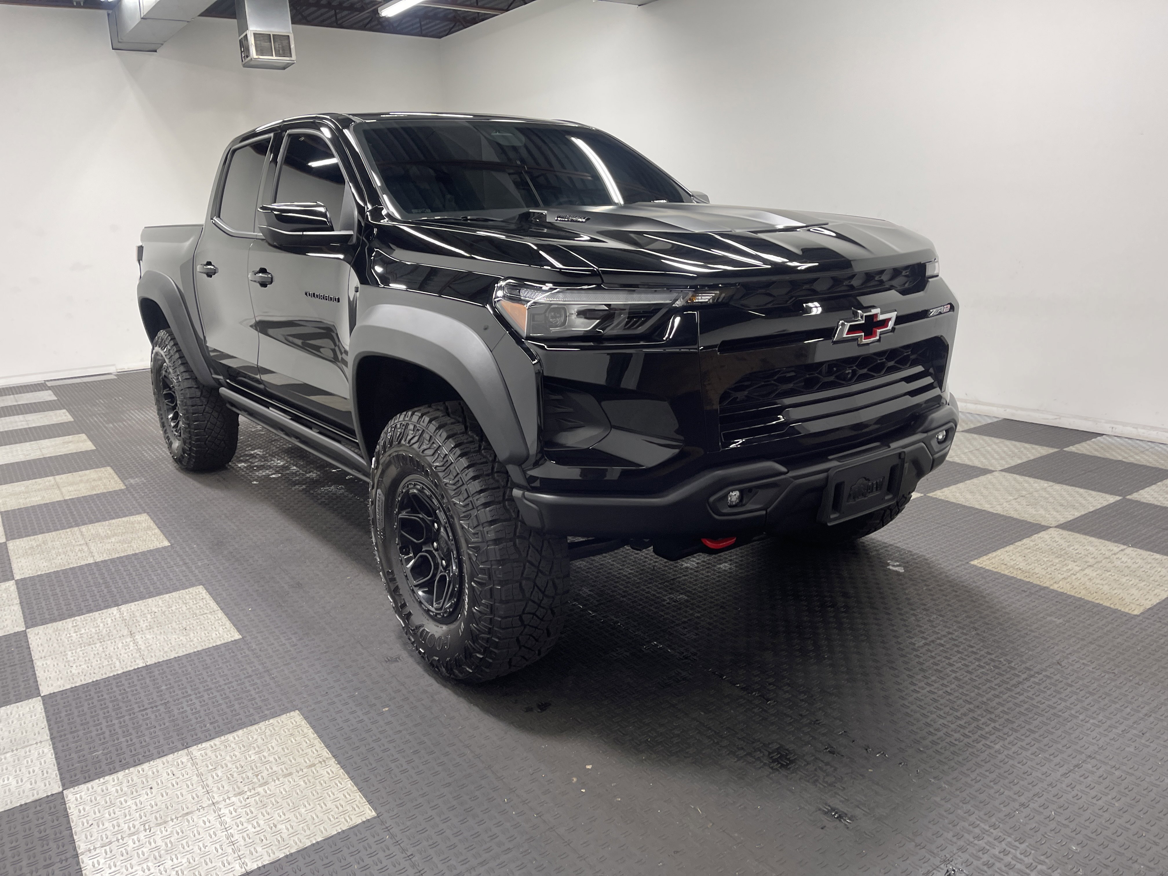 Used 2026 Chevrolet Colorado ZR2 w/ ZR2 Bison Edition image 6