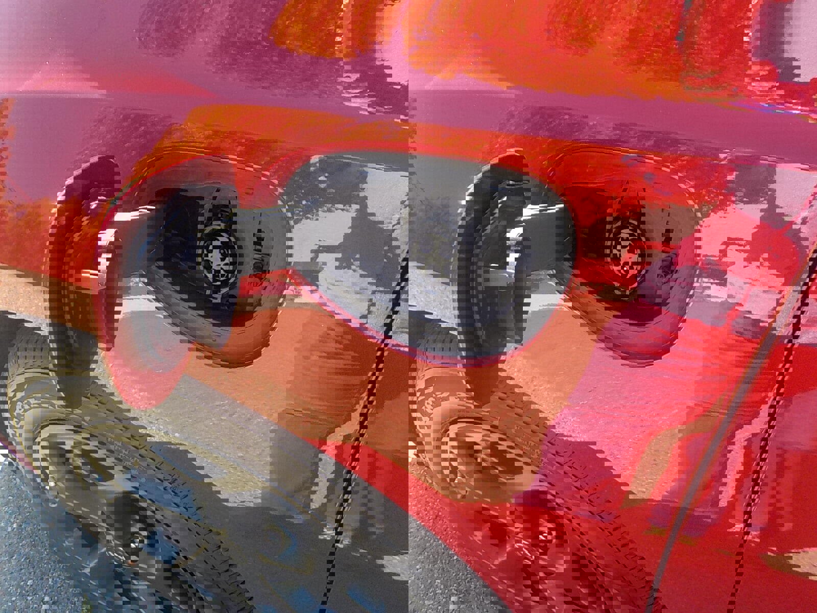 Used 2025 Chrysler Pacifica Premium image 11