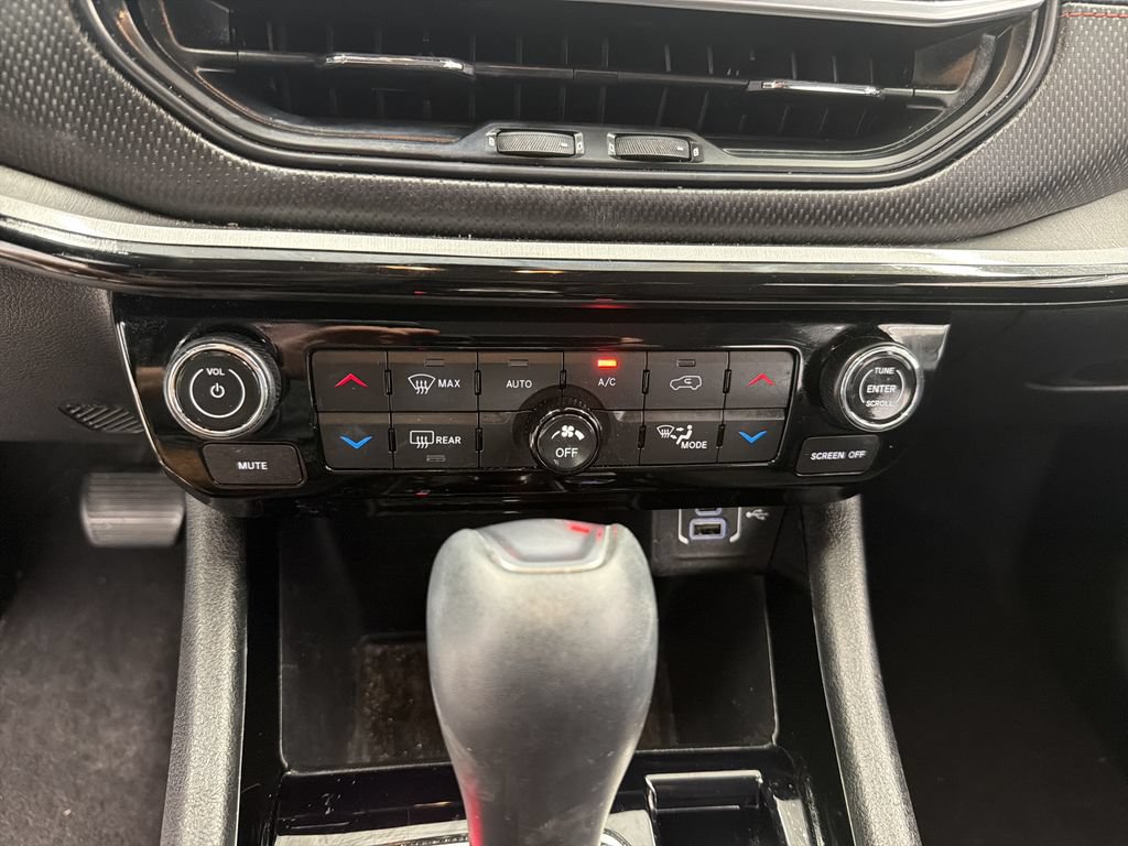 Used 2022 Jeep Compass Trailhawk AWD/4WD image 31