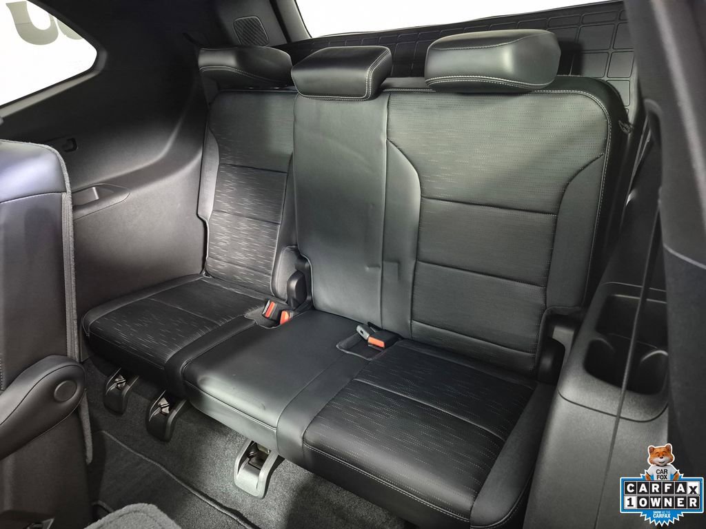 Certified 2026 Buick Enclave Sport Touring w/ Power Package image 26