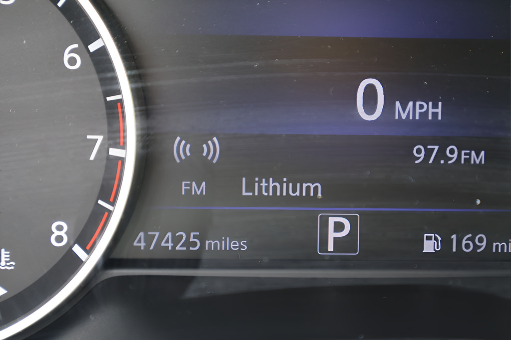 Used 2021 Nissan Murano S w/ Cargo Package FWD image 9