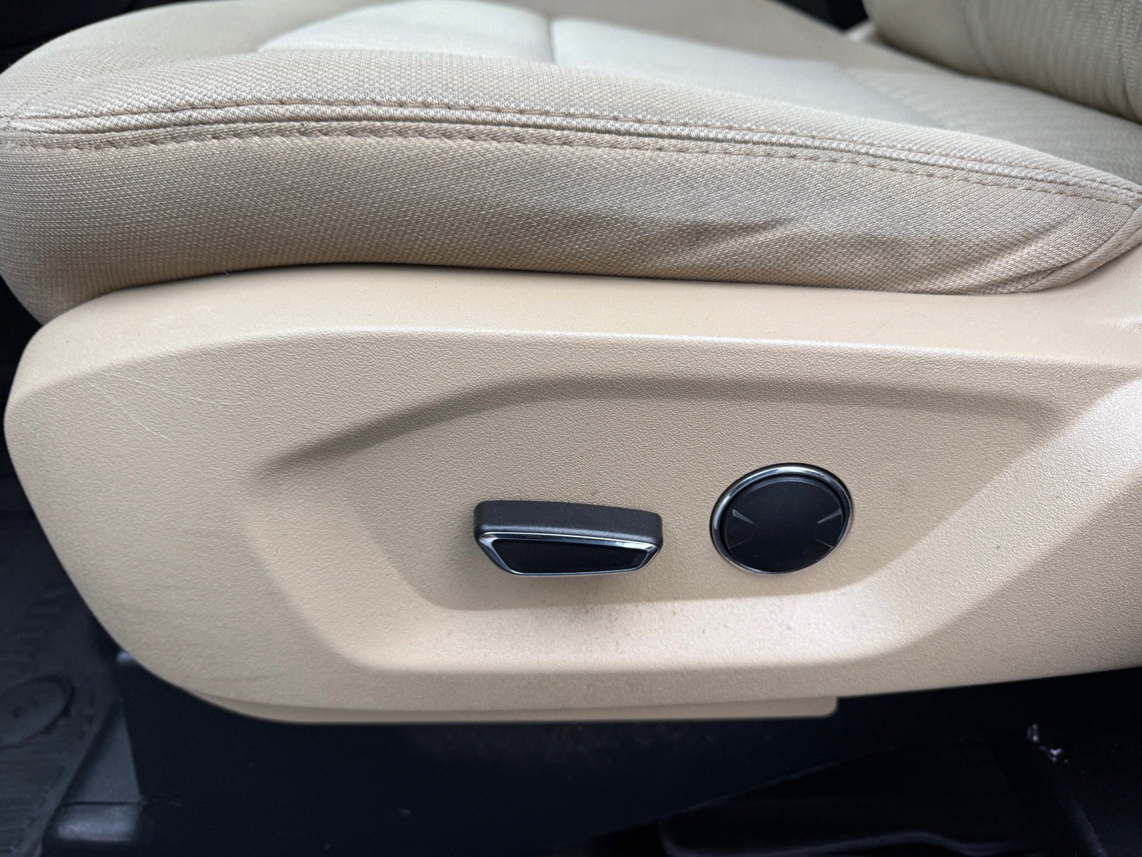 Used 2017 Ford Explorer 4WD image 15