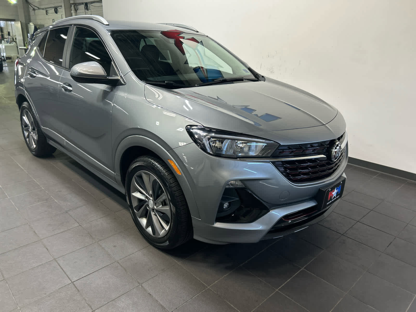 Used 2023 Buick Encore GX Select w/ Sport Touring Package image 2