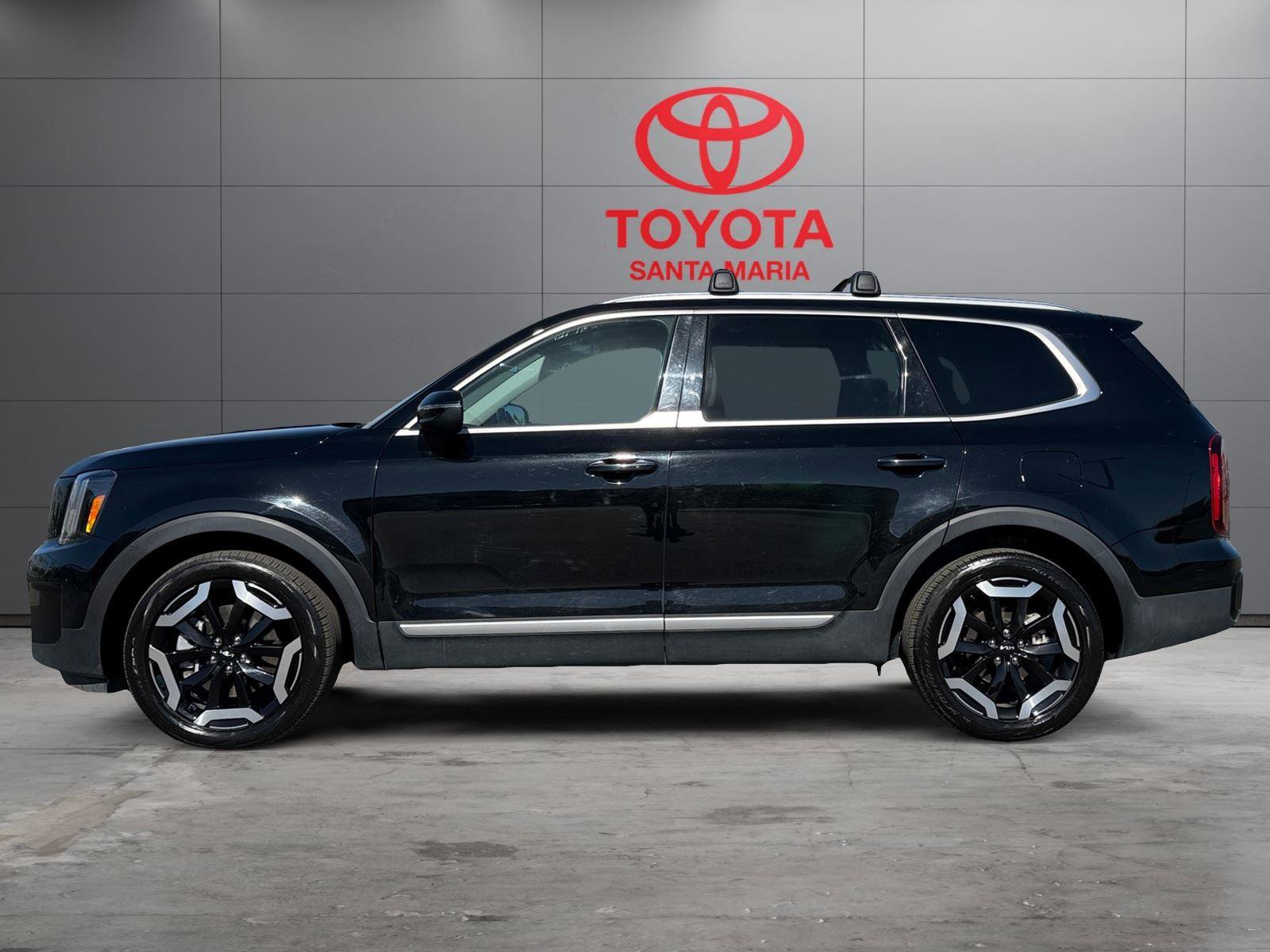 Used 2025 Kia Telluride S image 21