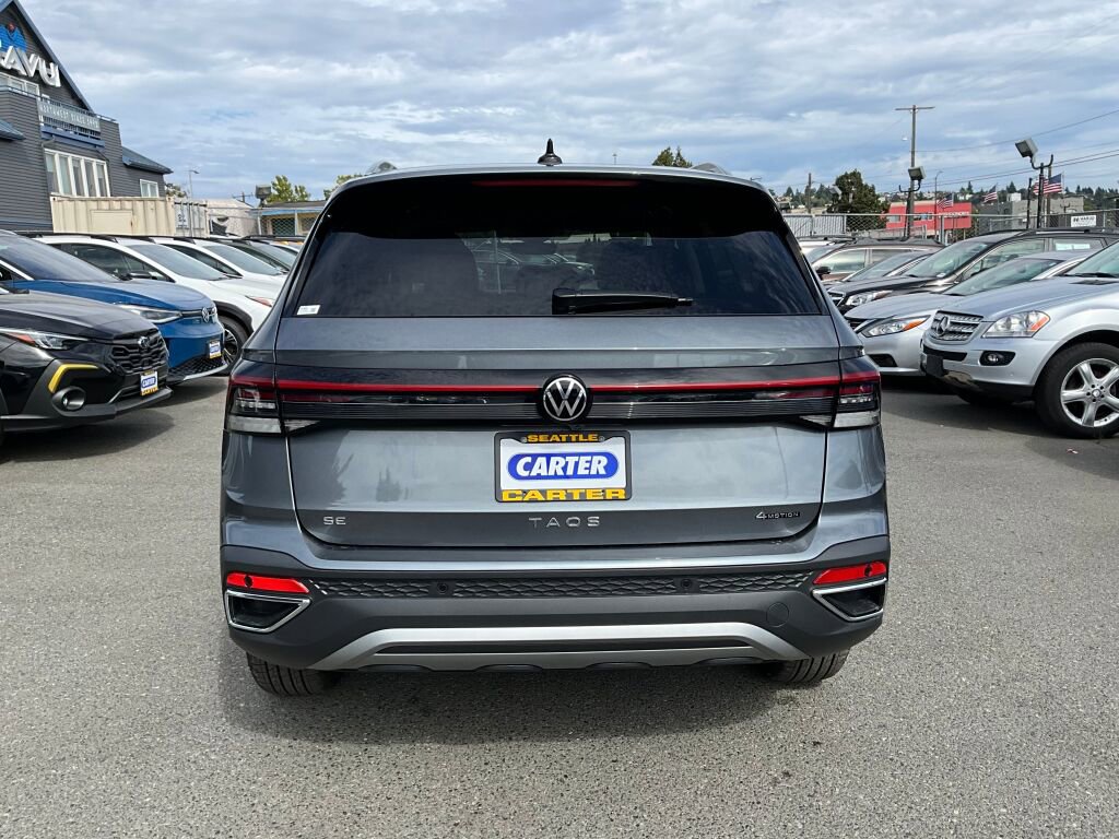 New 2025 Volkswagen Taos SE image 6