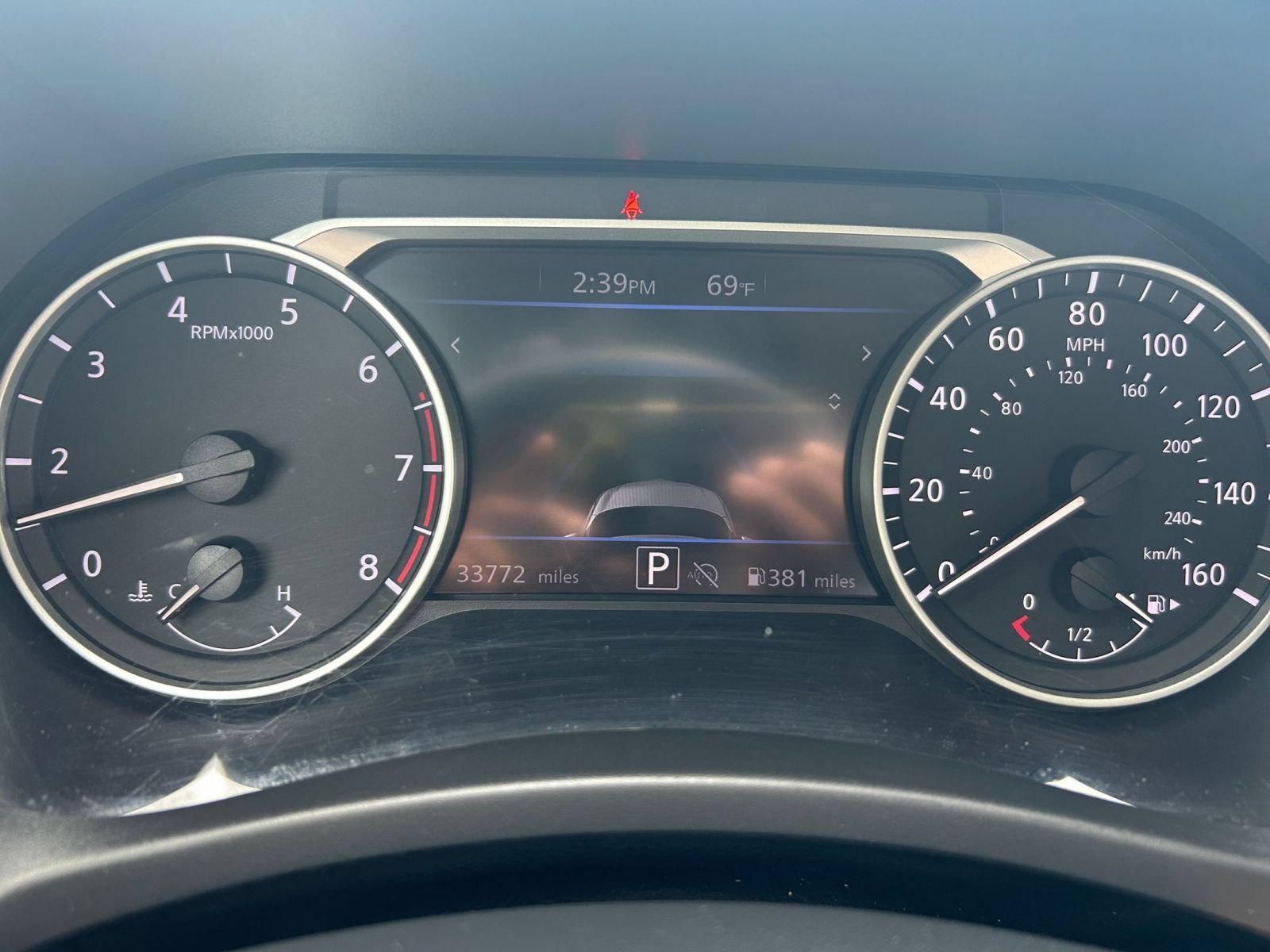 Used 2025 Nissan Sentra SV FWD image 35