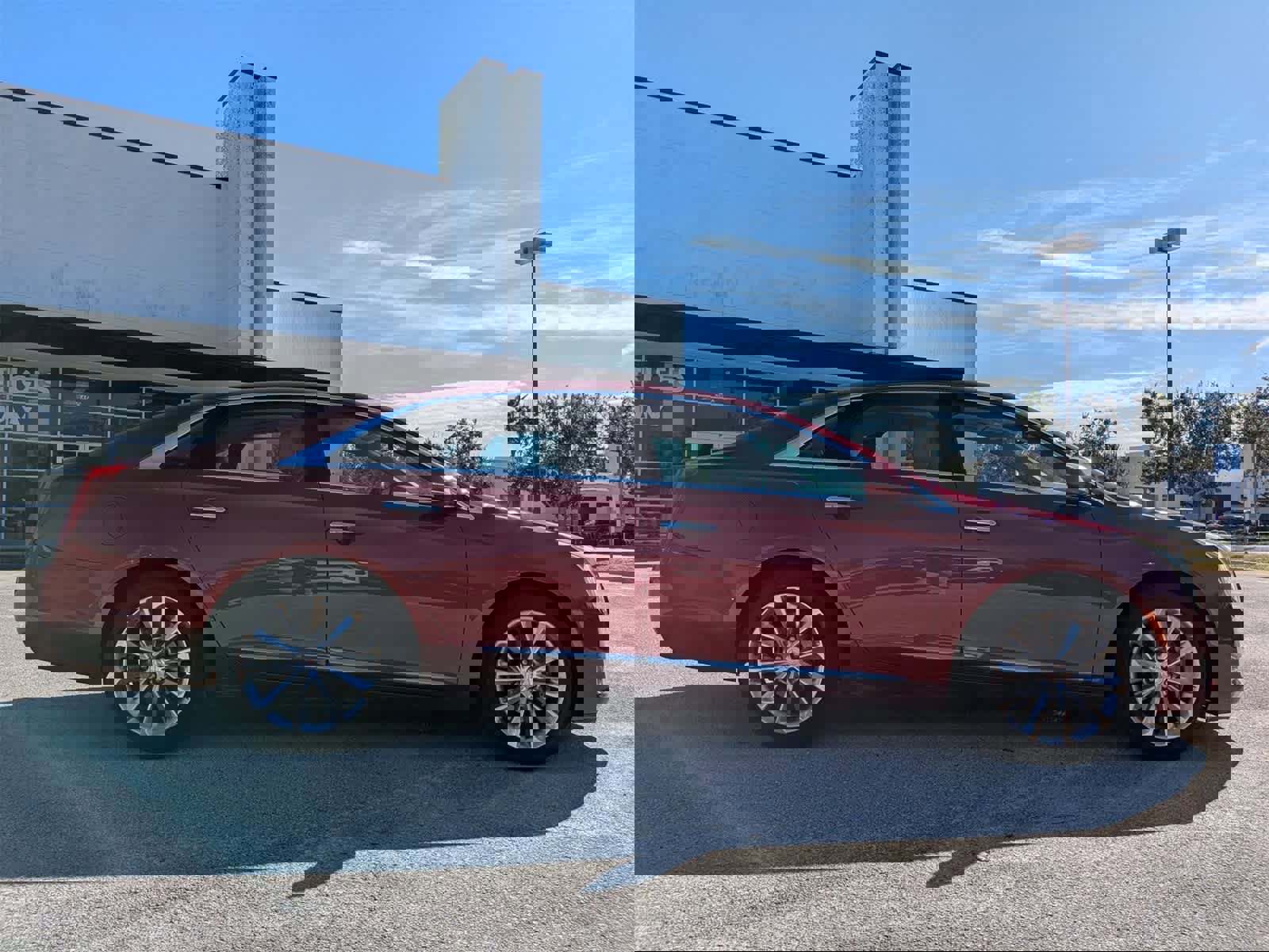 Used 2013 Cadillac XTS Luxury w/ Driver Awareness Package image 4