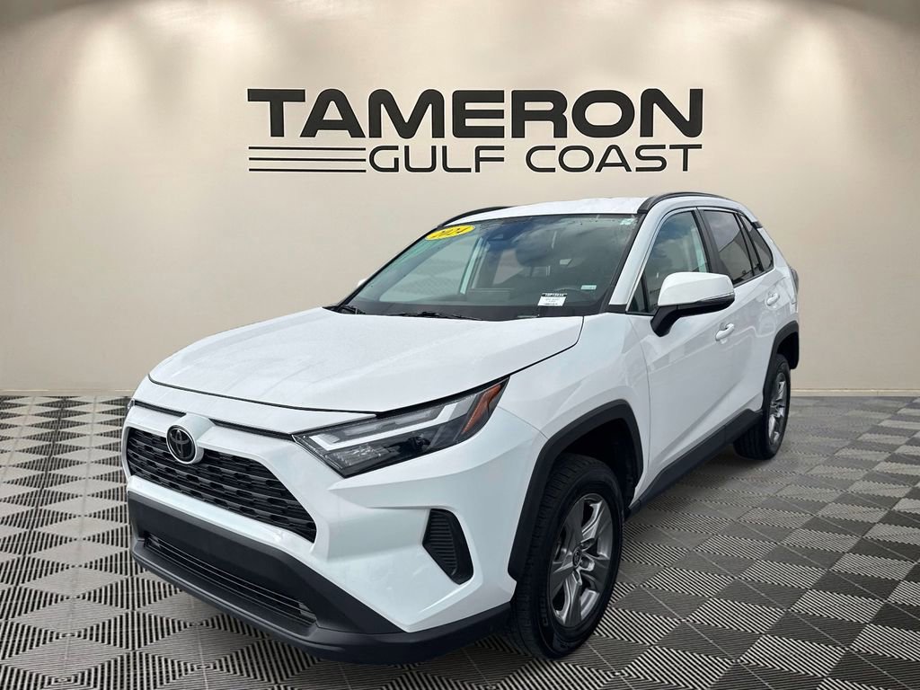 Used 2024 Toyota RAV4 XLE image 3