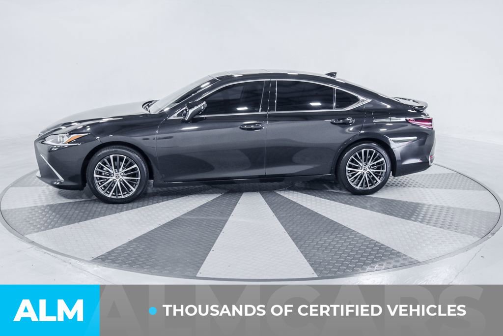 Used 2024 Lexus ES 300h w/ Premium Package image 4