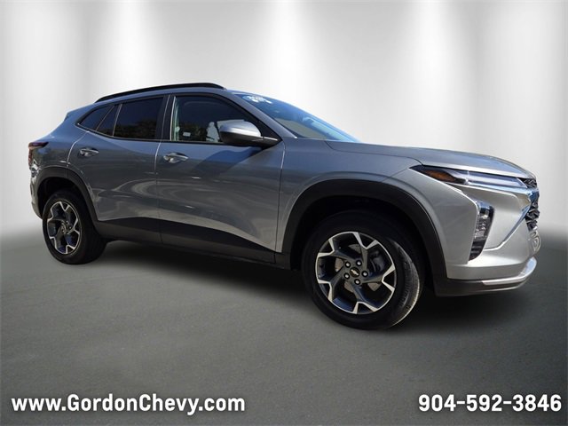 Certified 2025 Chevrolet Trax LT w/ LT Convenience Package image 8