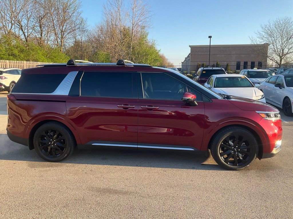 Used 2023 Kia Carnival SX Prestige image 17