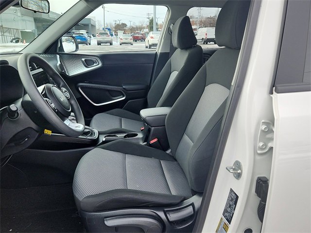 Used 2024 Kia Soul LX w/ Option Group 015 image 8