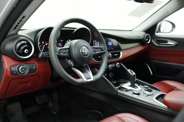 Used 2021 Alfa Romeo Giulia Ti RWD image 6