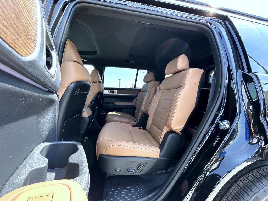 New 2026 Hyundai Santa Fe Limited AWD/4WD image 19
