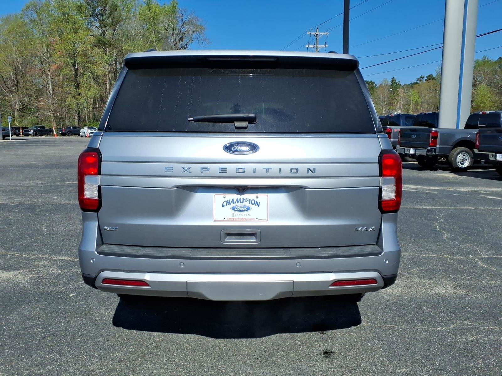 Used 2024 Ford Expedition Max XLT RWD image 25