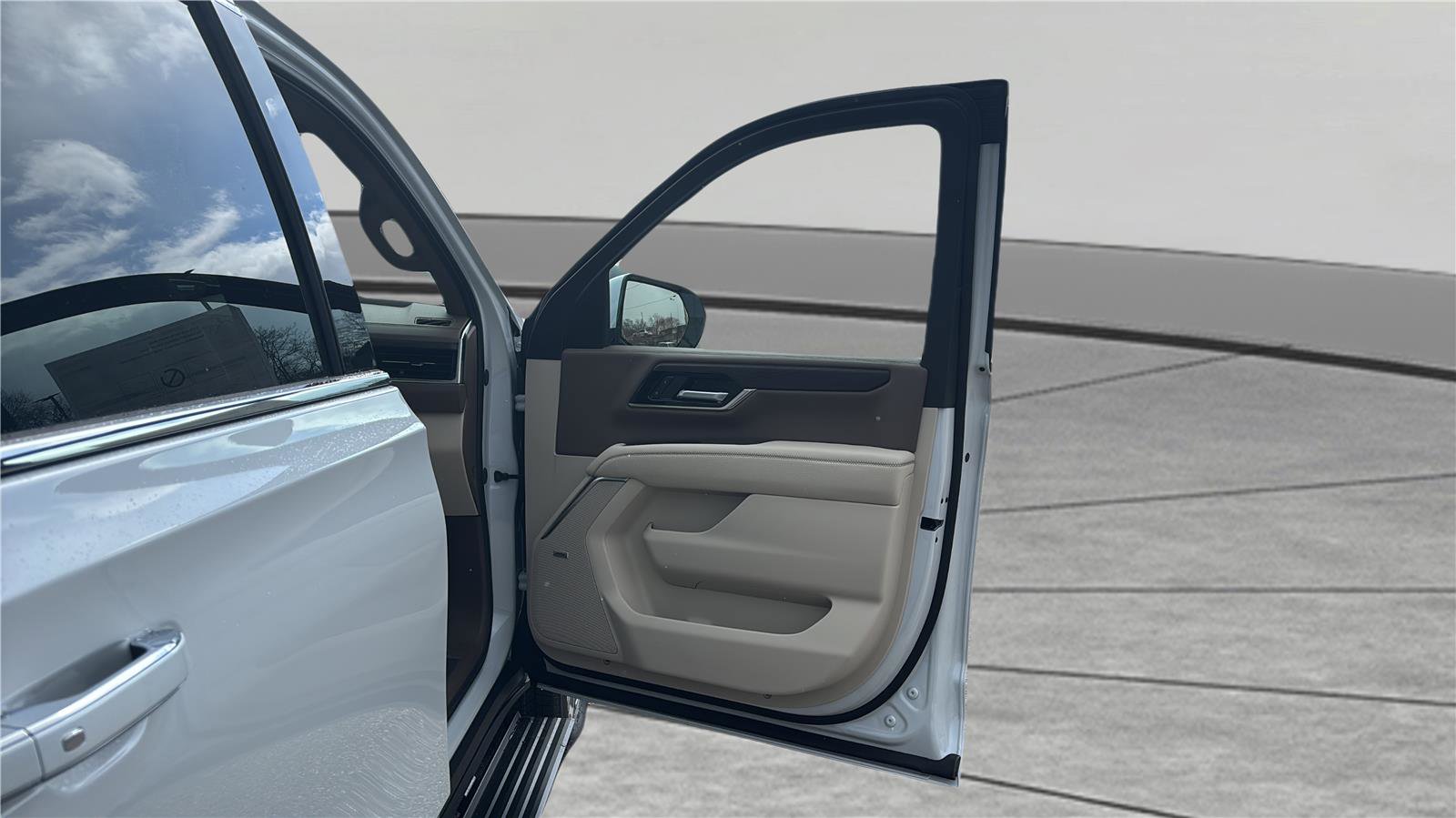 New 2026 GMC Yukon XL Denali w/ Denali Reserve Package image 25