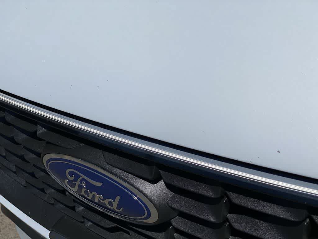 Used 2025 Ford Escape Platinum AWD/4WD image 30