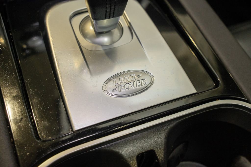 Used 2020 Land Rover Discovery Sport SE R-Dynamic image 20