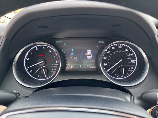 Used 2020 Toyota Camry XLE image 26