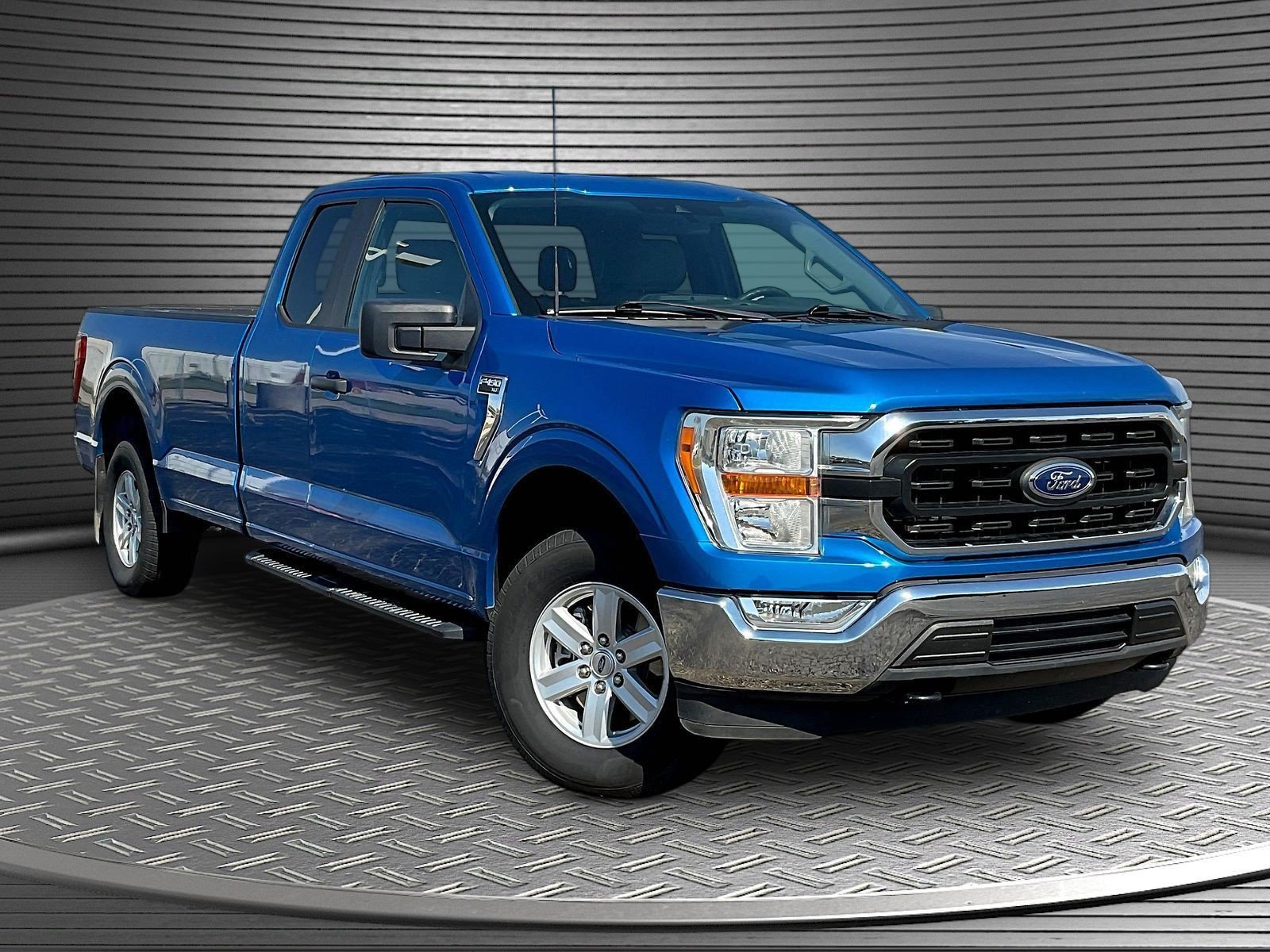 Used 2021 Ford F150 XLT AWD/4WD image 1