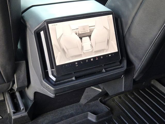 Used 2024 Tesla Cybertruck AWD Crew Cab image 15