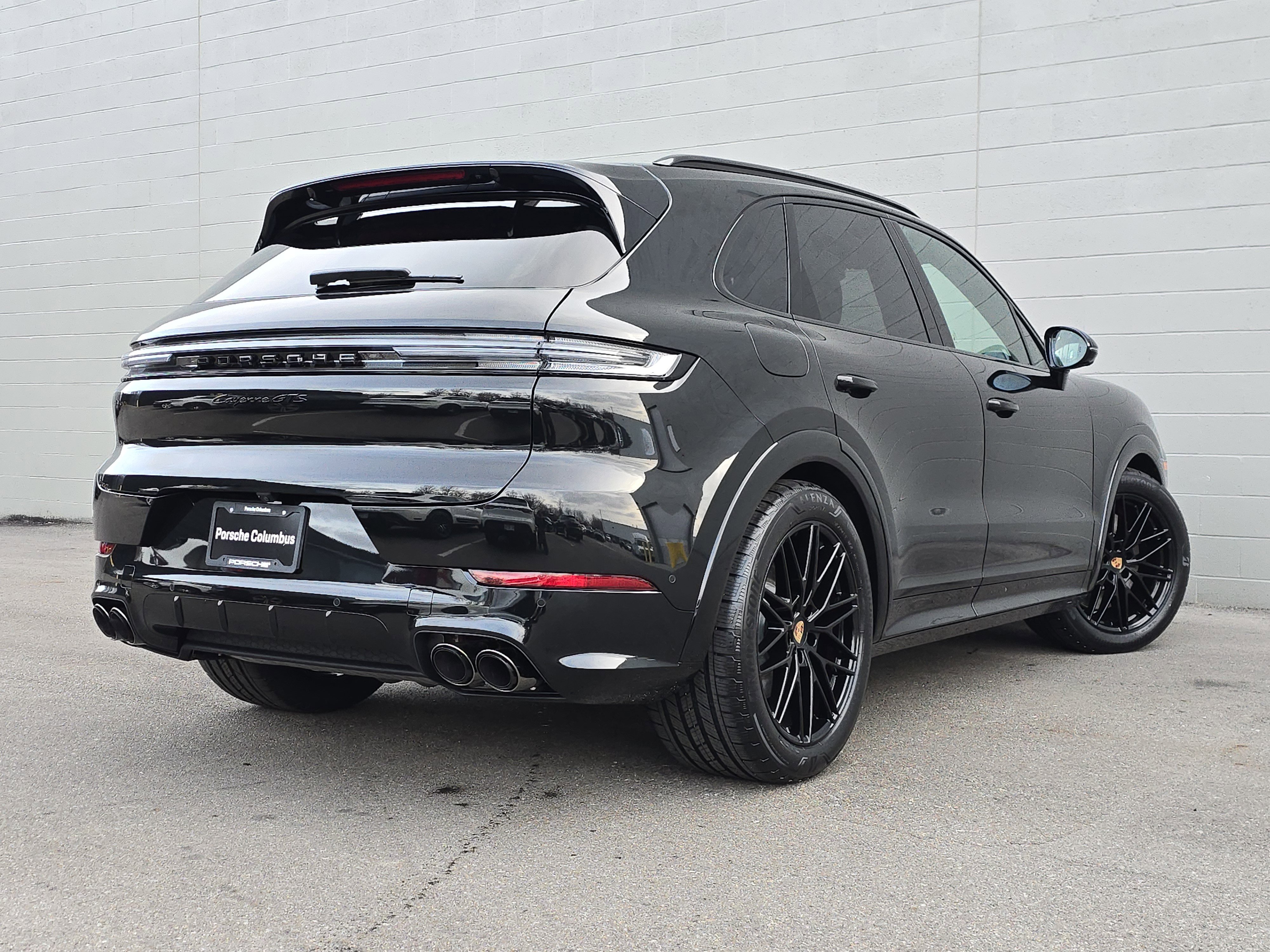 New 2026 Porsche Cayenne GTS image 9