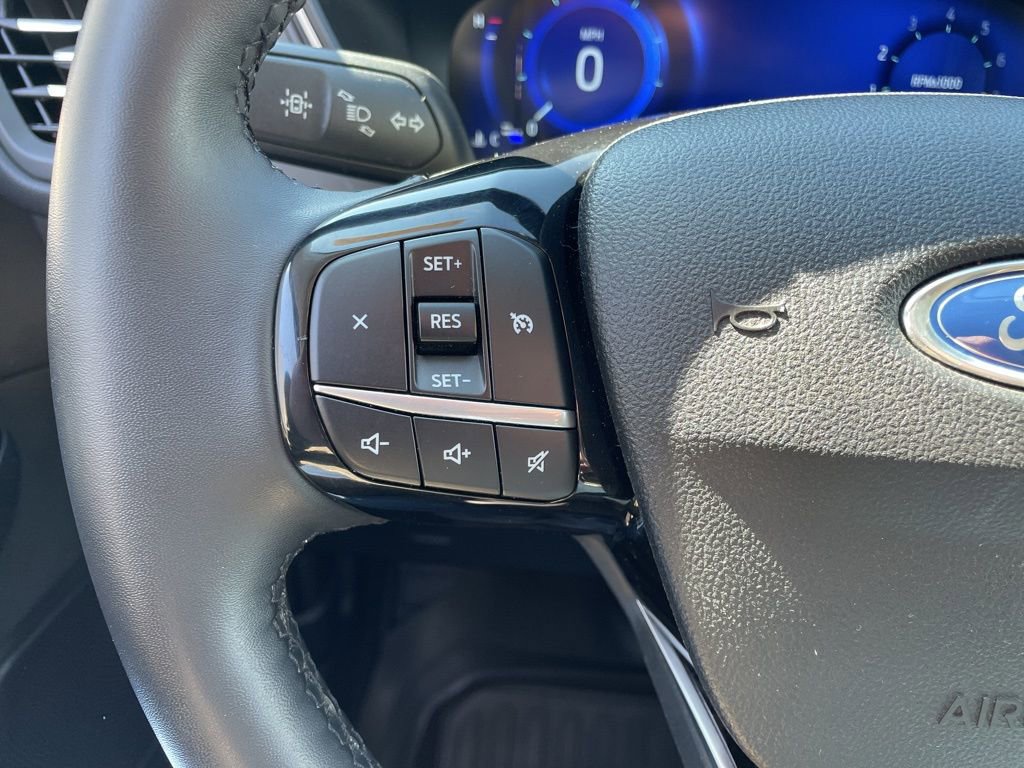 Used 2022 Ford Escape SEL w/ Technology Package image 27