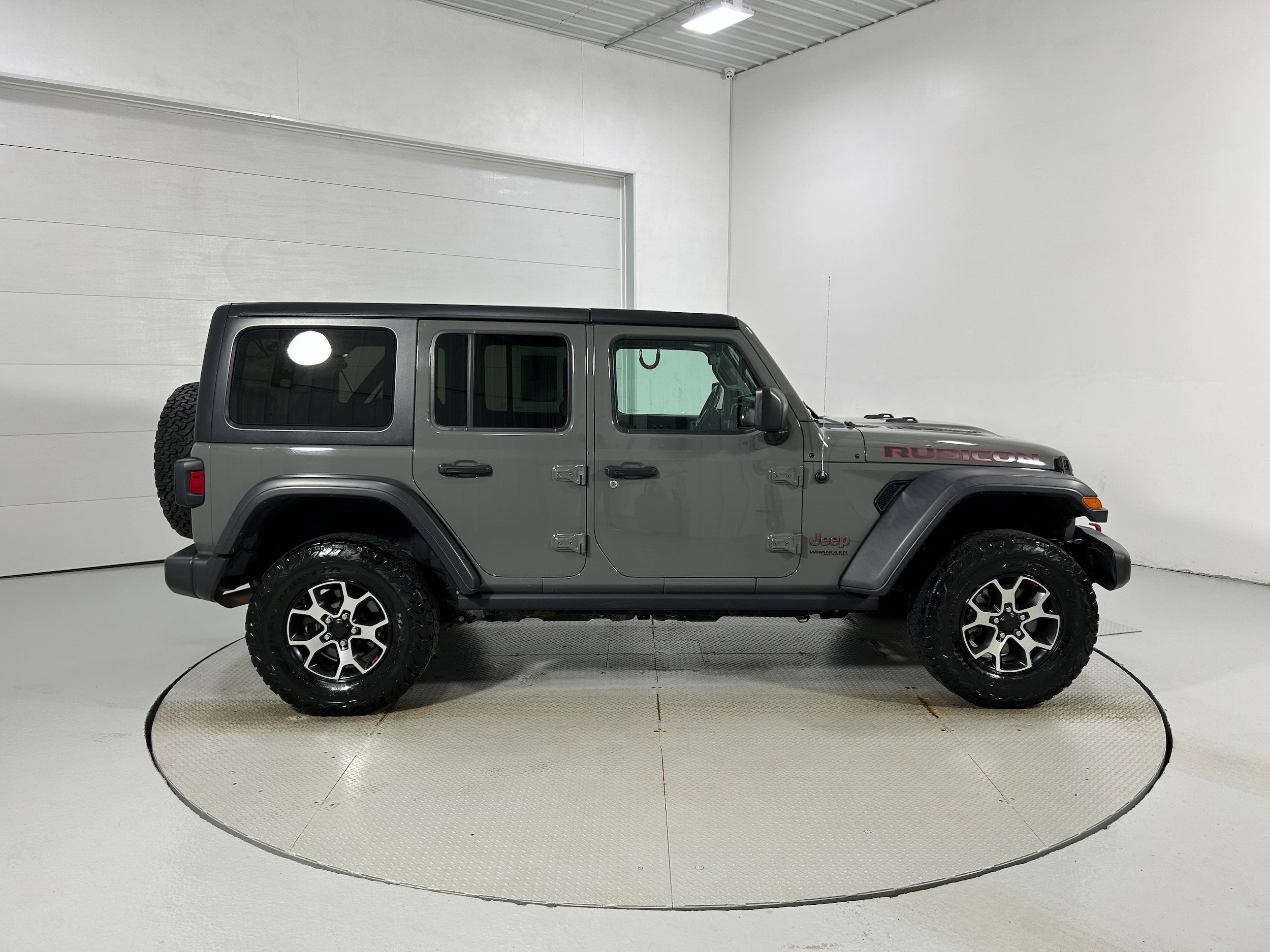 Used 2020 Jeep Wrangler Unlimited Rubicon AWD/4WD image 34