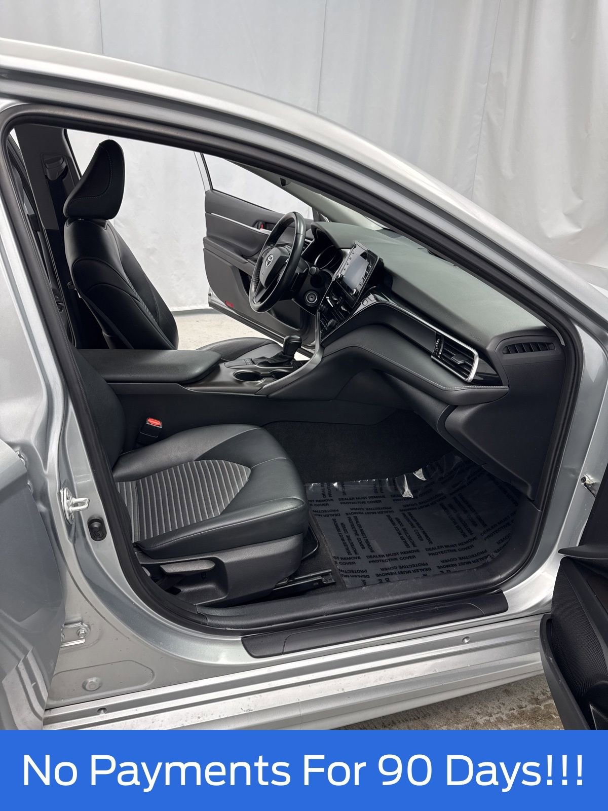 Used 2023 Toyota Camry SE image 25