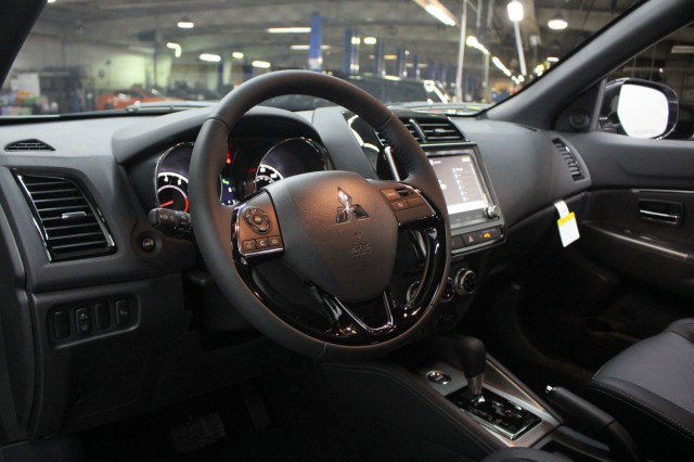 New 2026 Mitsubishi Outlander Sport SEL AWD/4WD image 5