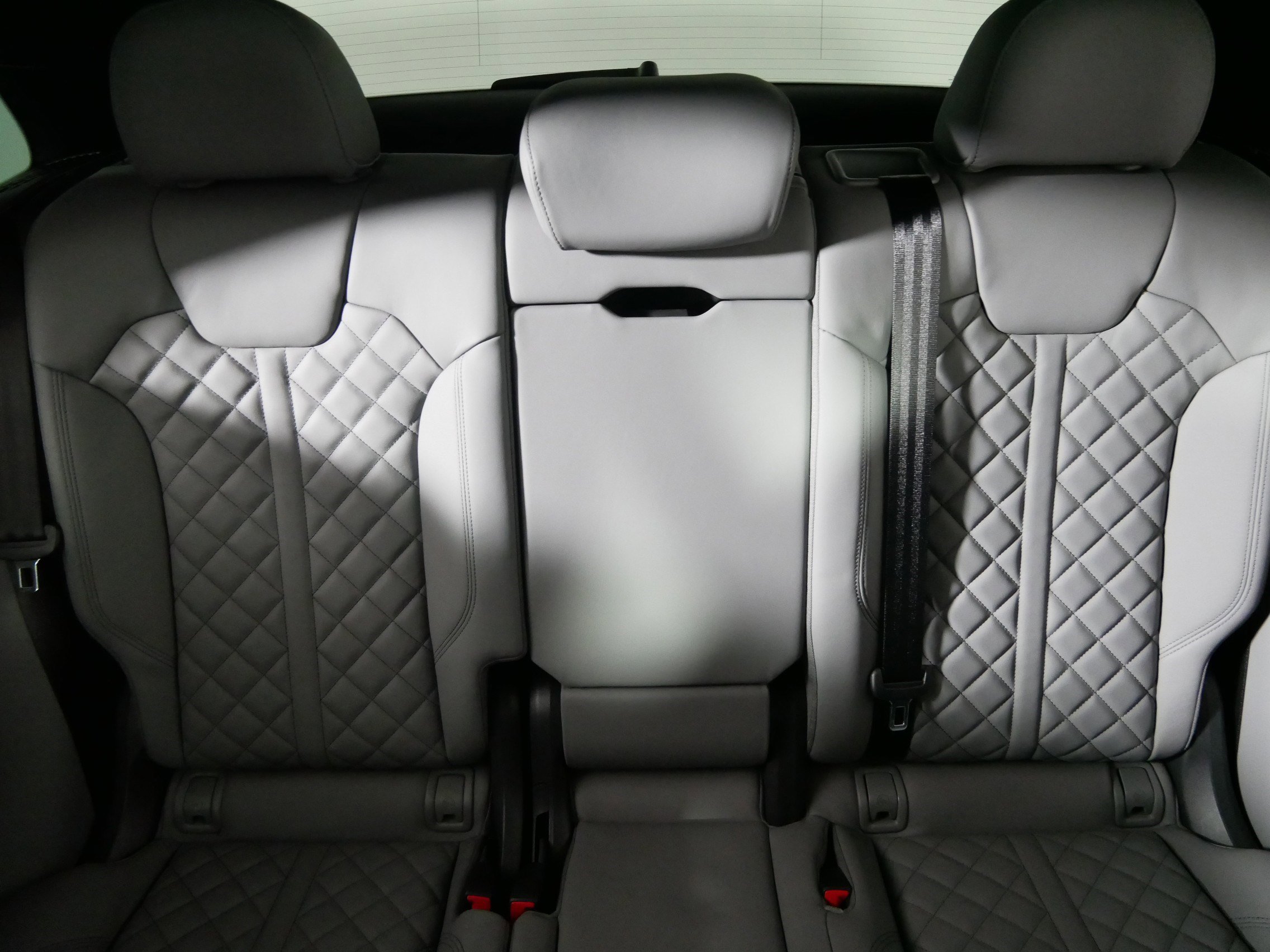 Used 2022 Audi SQ5 Prestige w/ Prestige Package image 13