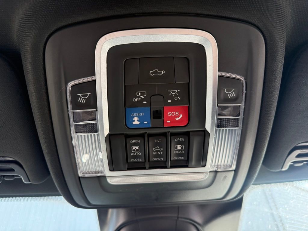 Used 2020 RAM 2500 Limited image 15