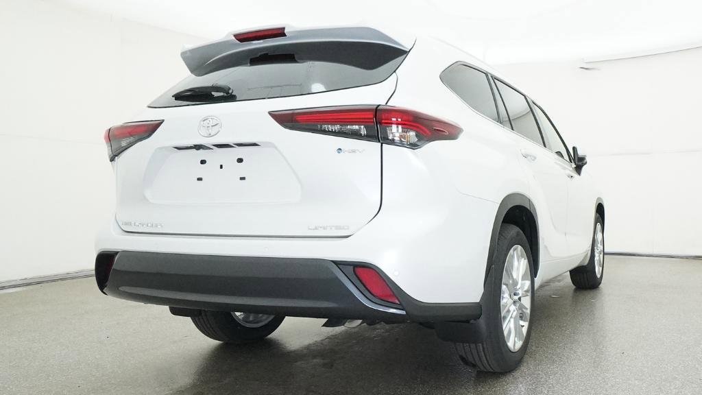 New 2026 Toyota Highlander Limited image 4