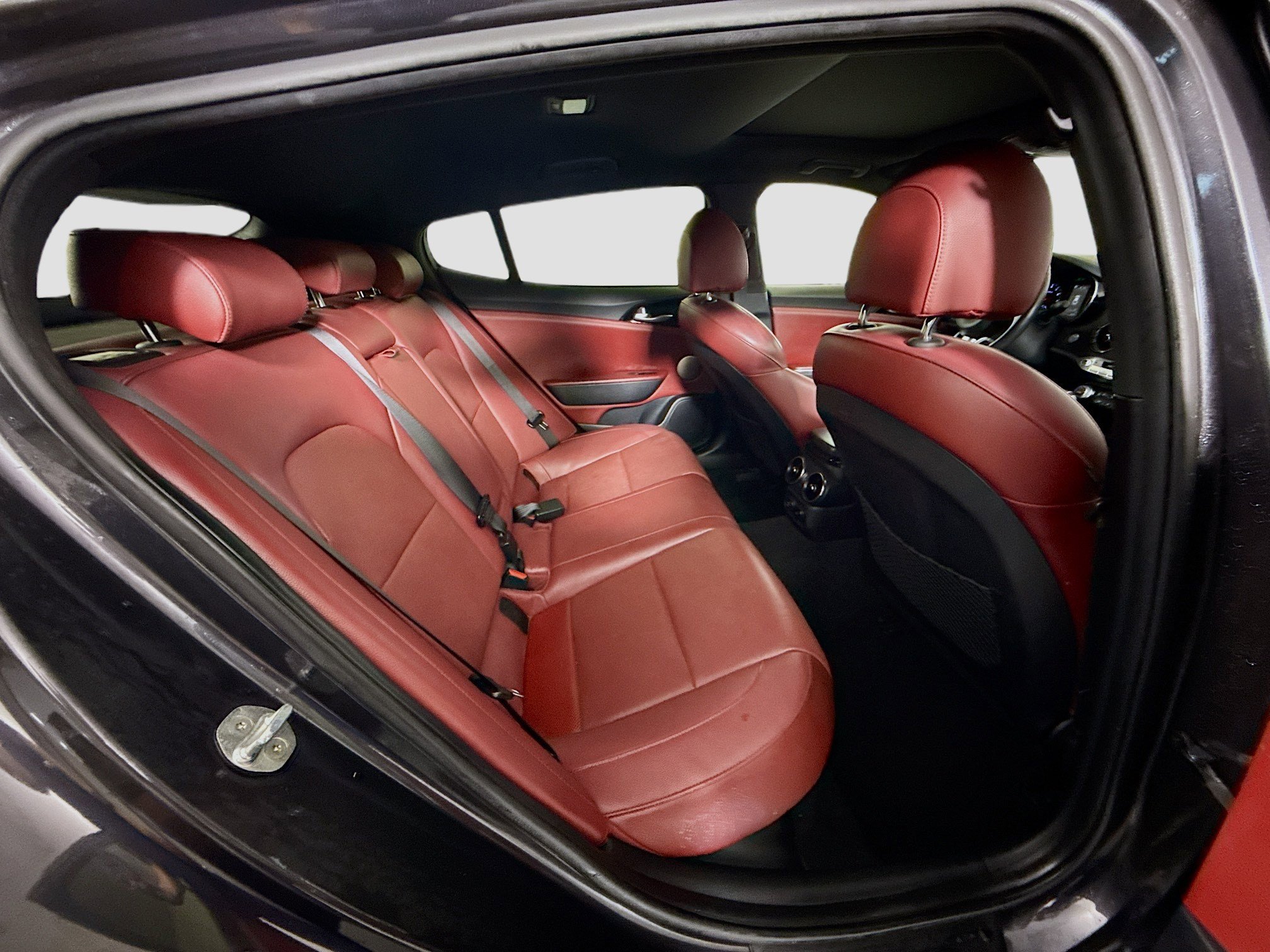 Used 2023 Kia Stinger GT-Line w/ Sun & Sound Package image 27