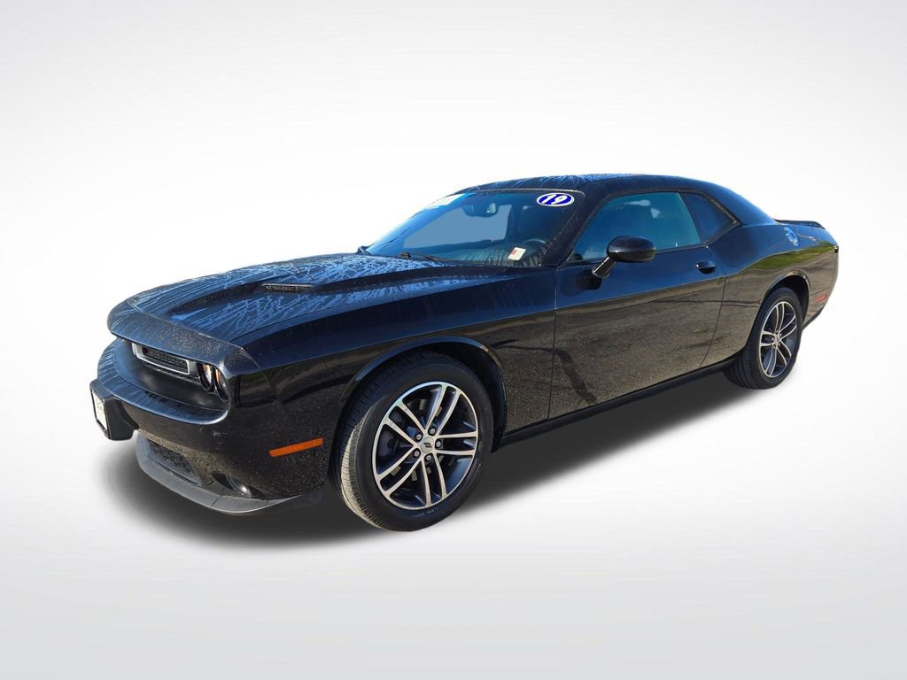 Used 2019 Dodge Challenger SXT AWD/4WD image 8